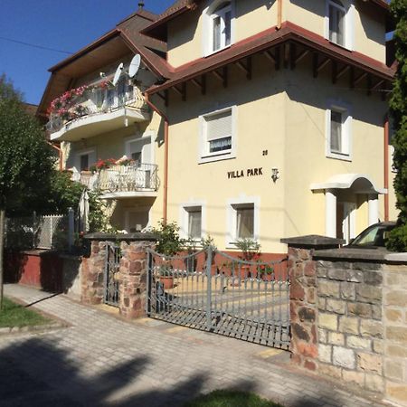 Villa Park Хевіз Екстер'єр фото